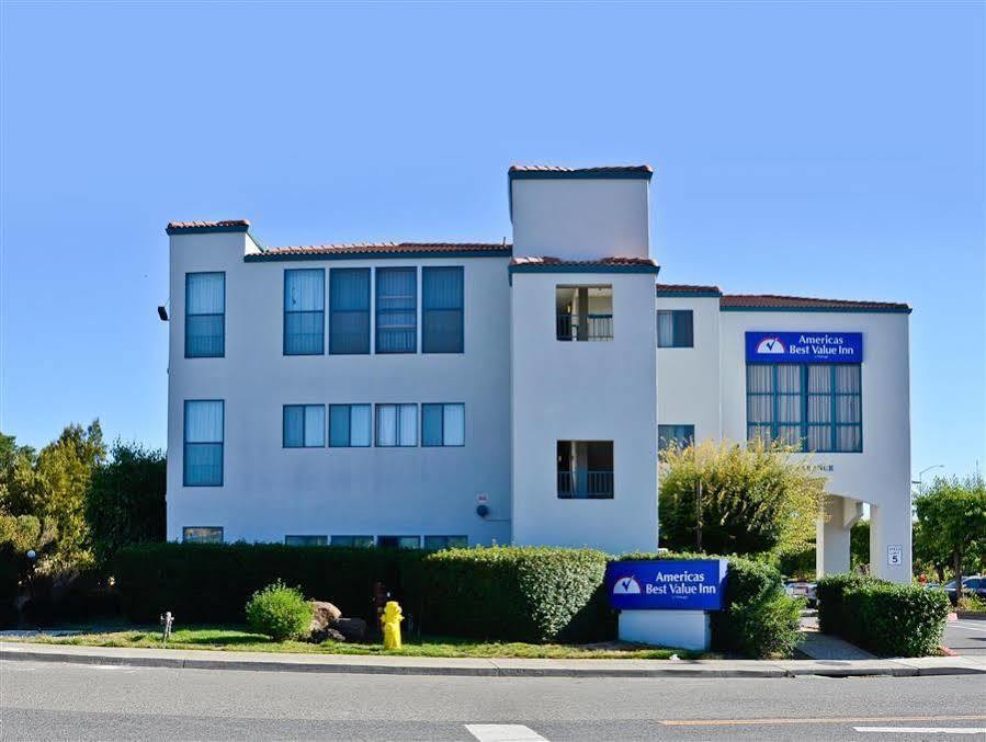 Americas Best Value Inn Novato Marin Sonoma Екстер'єр фото